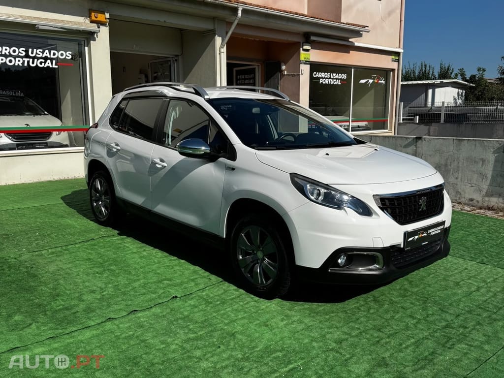 Peugeot 2008 1.2 PureTech Style