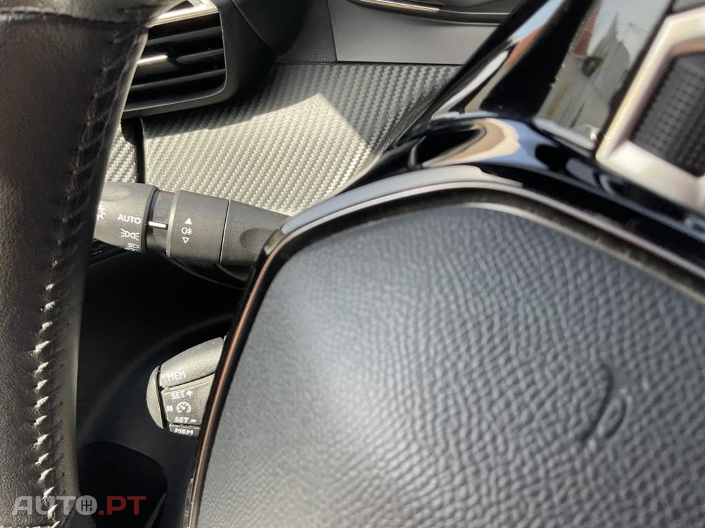 Peugeot 2008 1.2 PureTech Active Pack