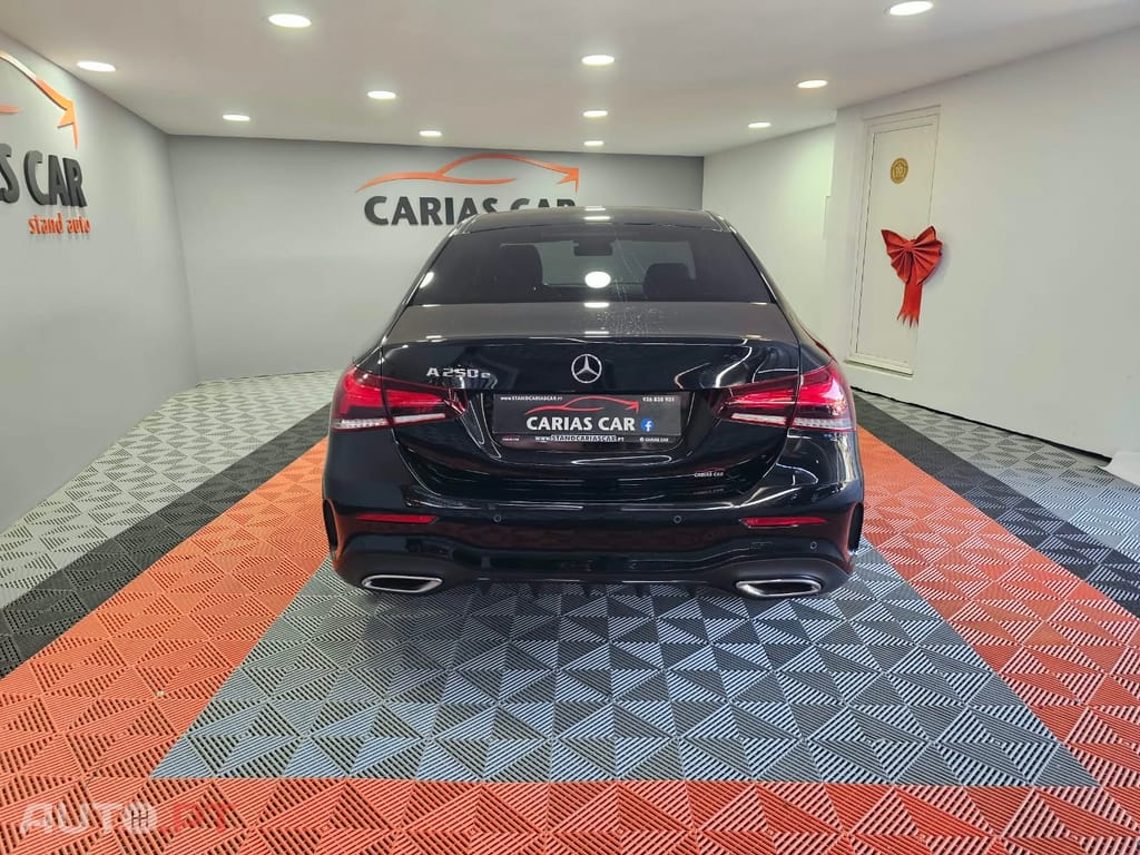 Mercedes-Benz A 250 e AMG Line