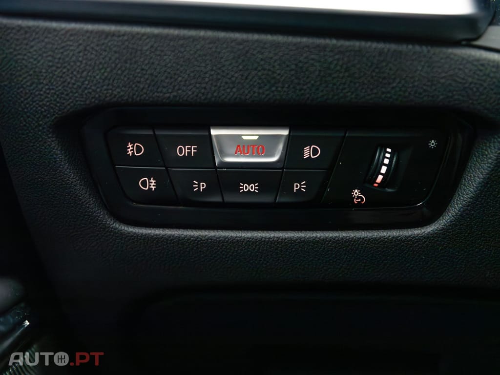 BMW 330 e iPerformance Pack M