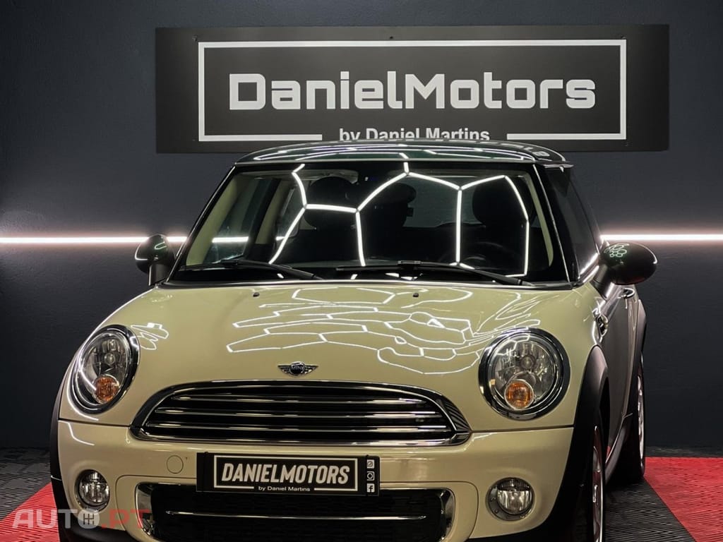 MINI Cooper Cooper D