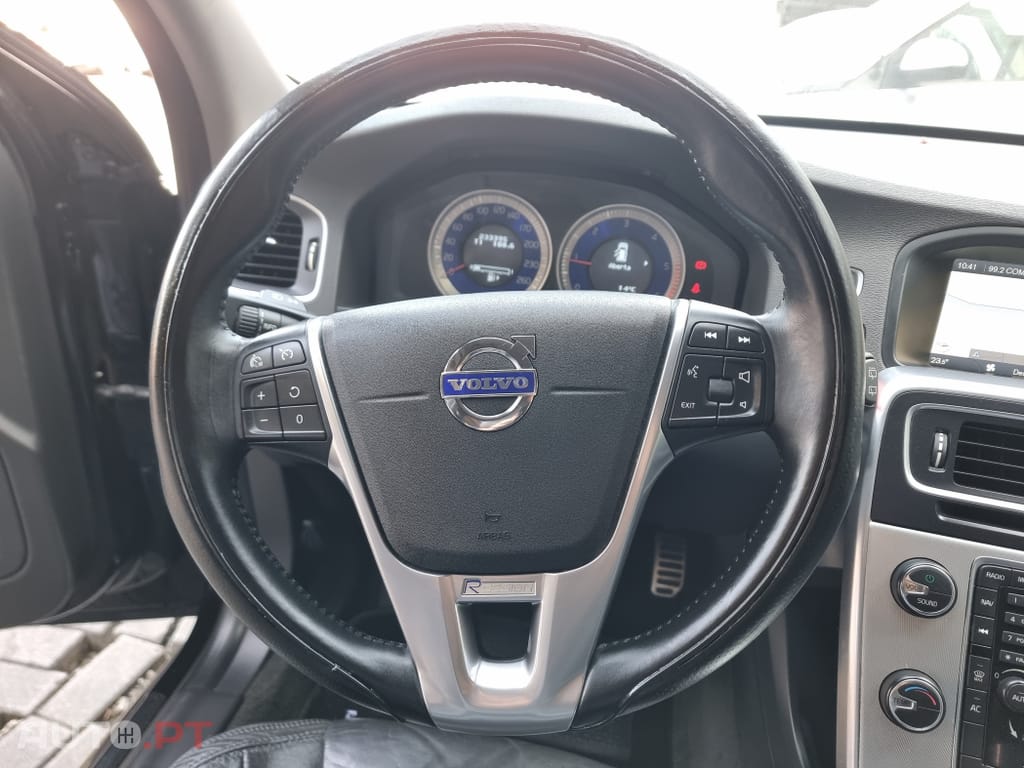 Volvo V60 1.6 D2 R-Design