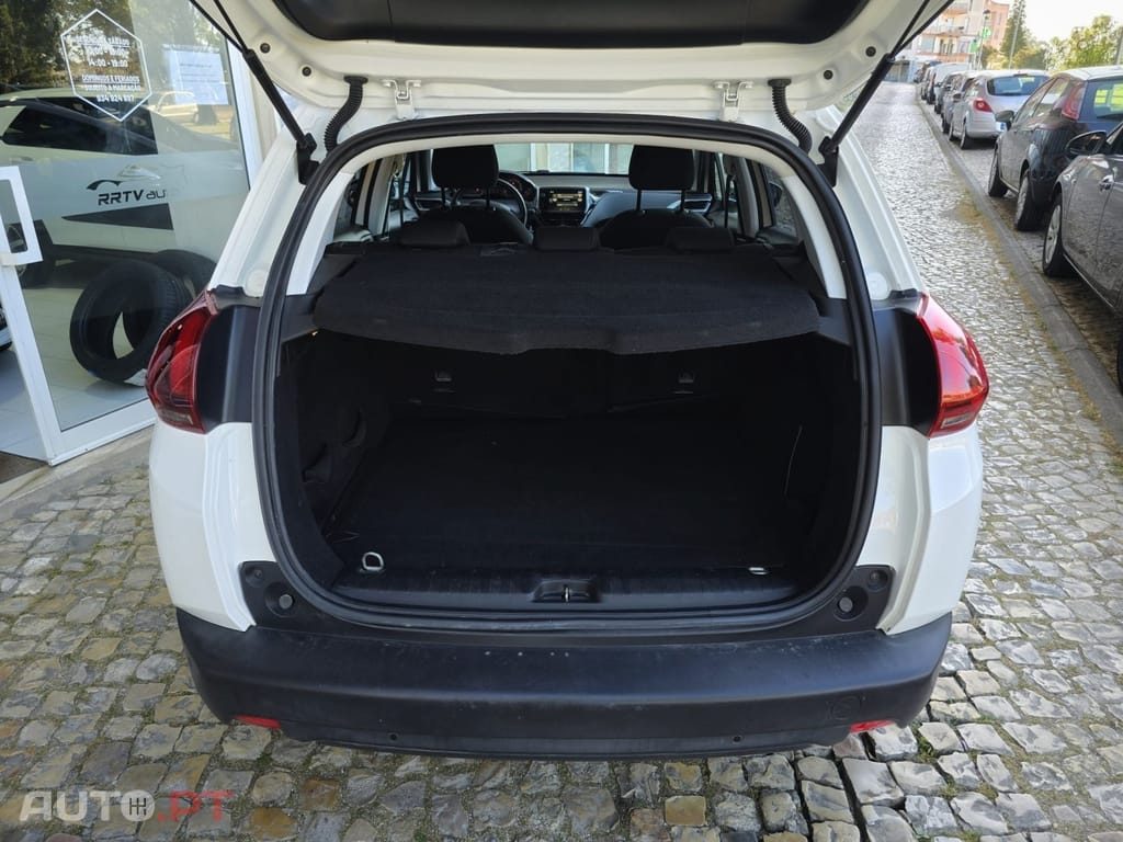 Peugeot 2008 1.2 PureTech Active
