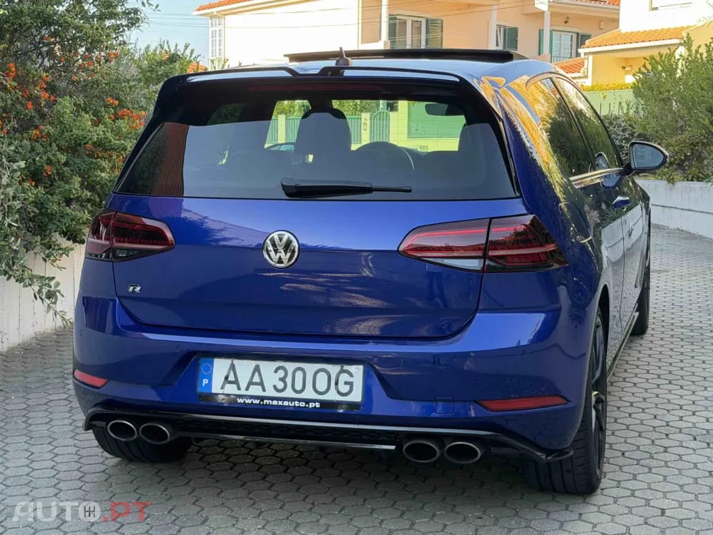 Volkswagen Golf R 4Motion (BlueMotion )
