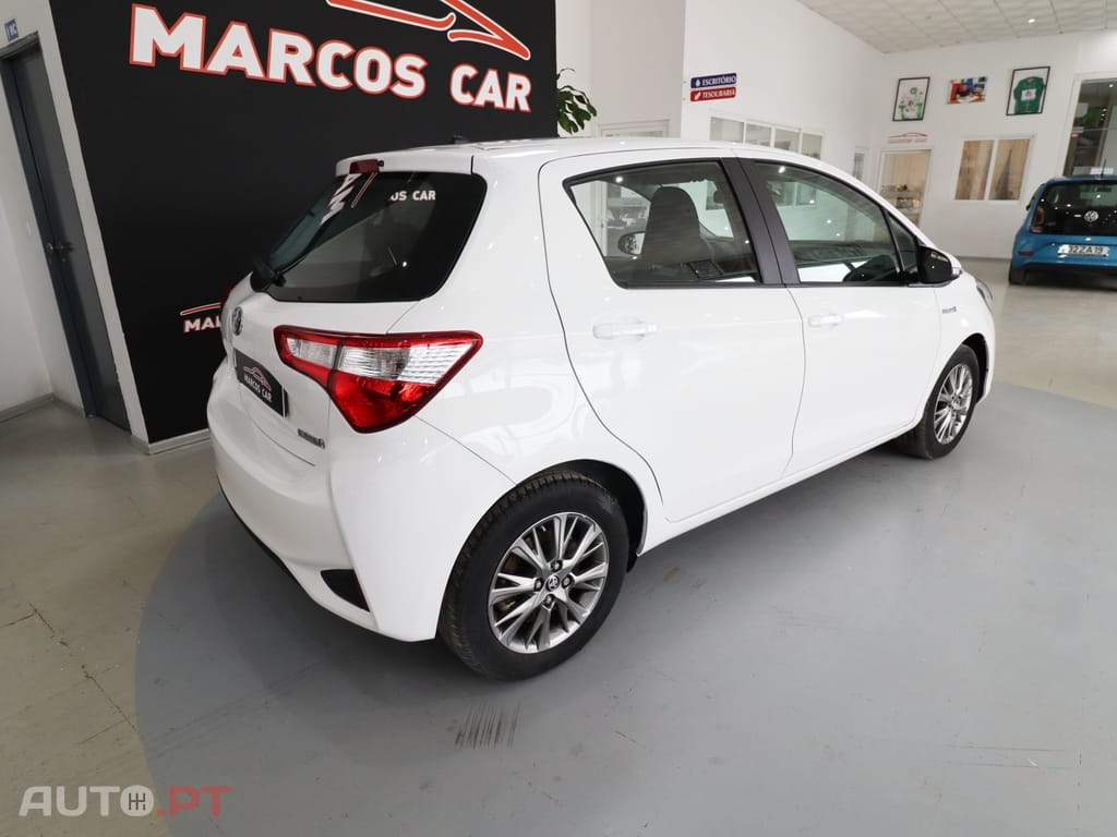Toyota Yaris 1.5 HSD Active