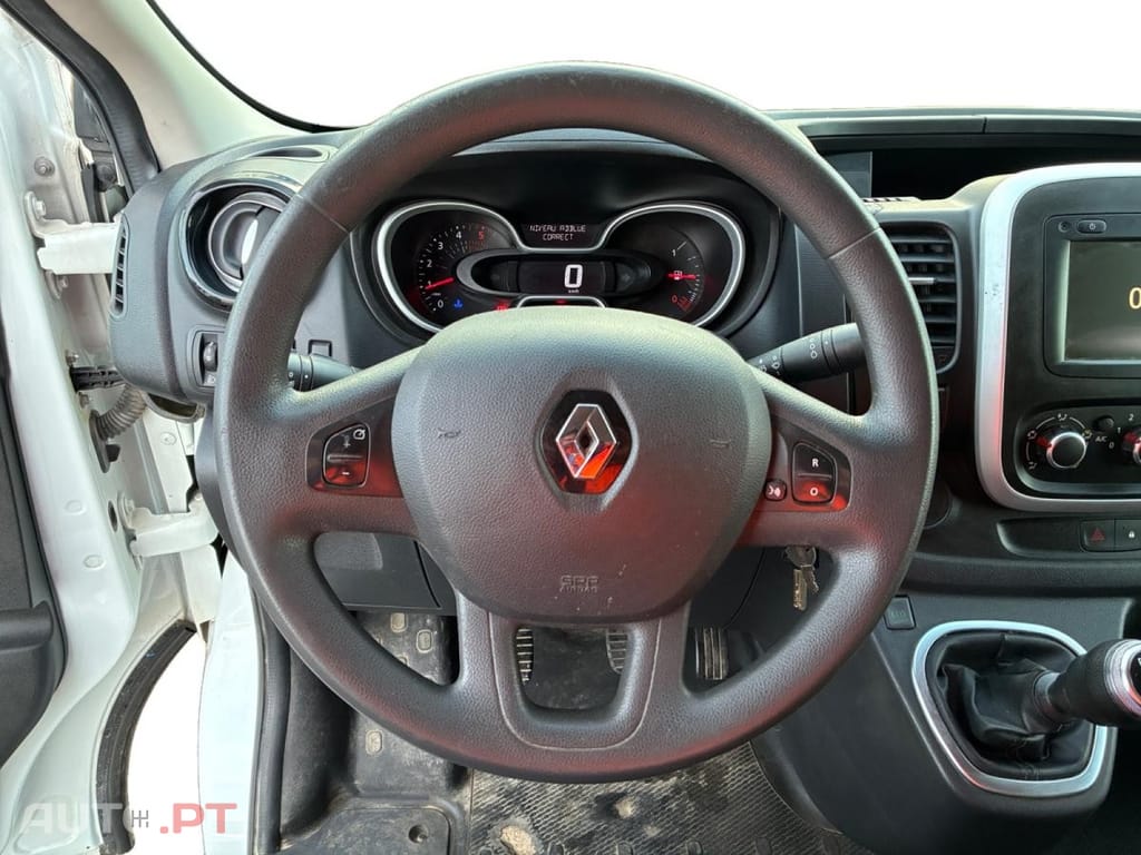 Renault Trafic 2.0 dCi L2H1 1.3T Grand Confort