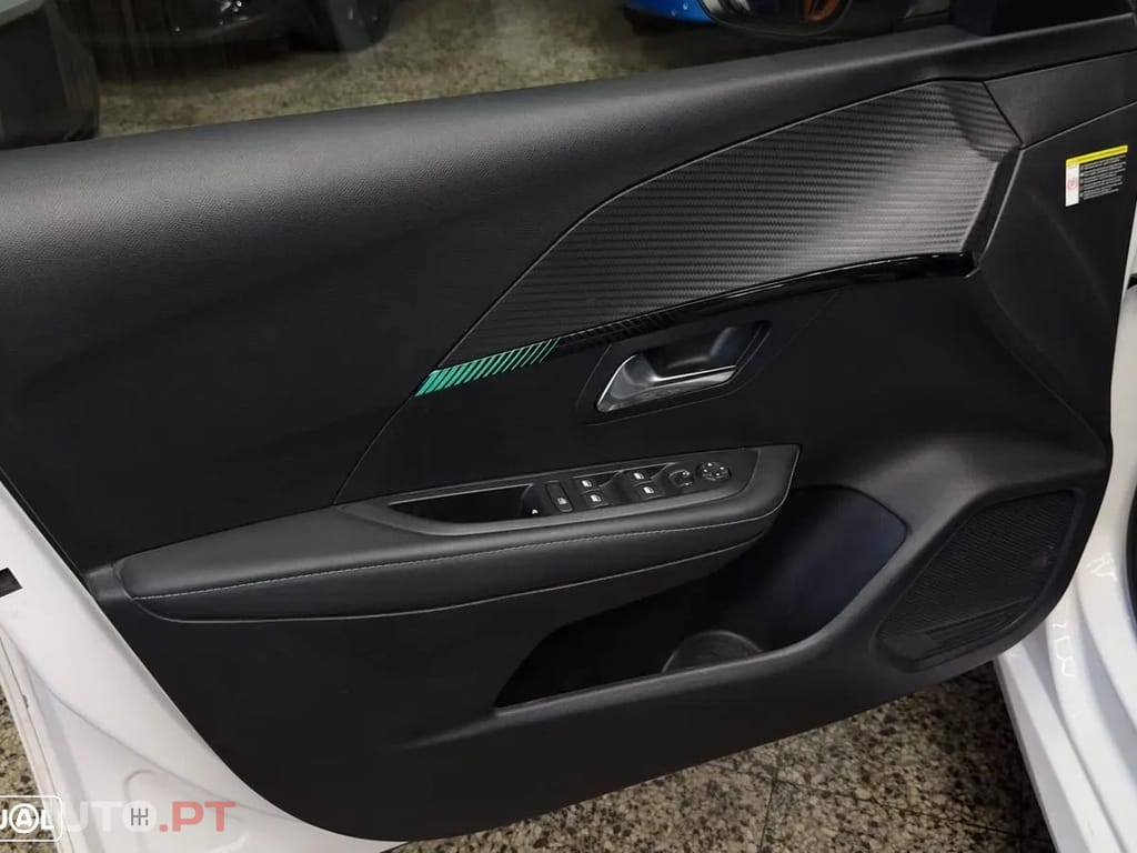 Peugeot E-208 50 kWh Allure