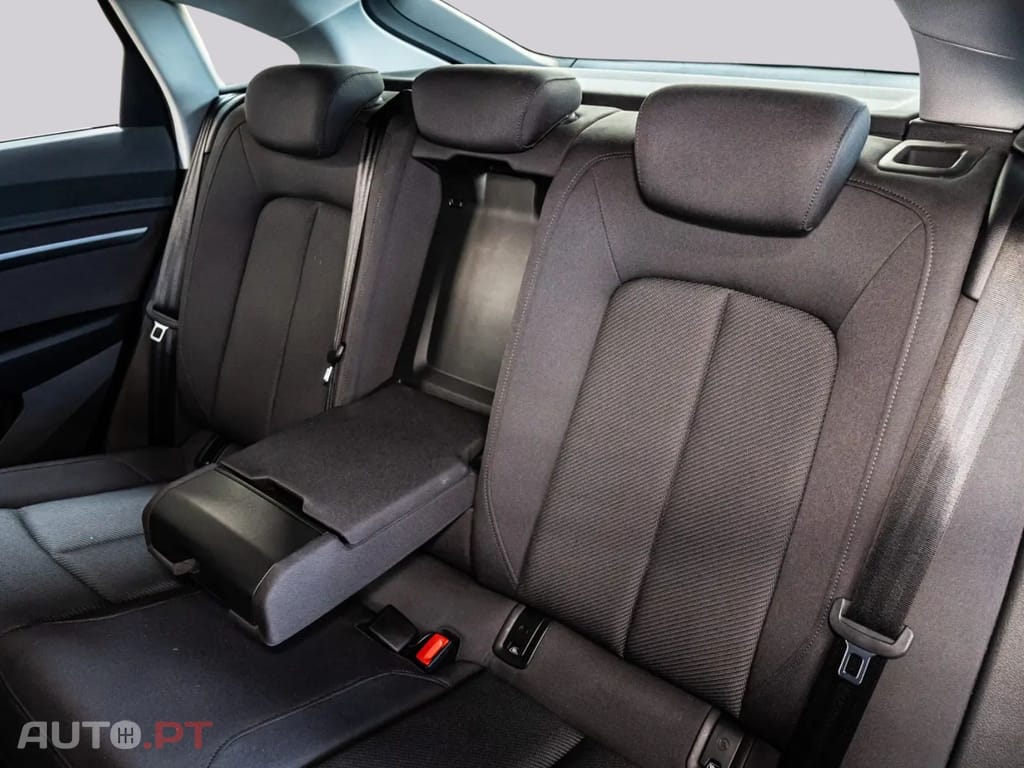 Audi E-Tron I.V.A DEDUTÍVEL  50 SPORTBACK S LINE 21Z.