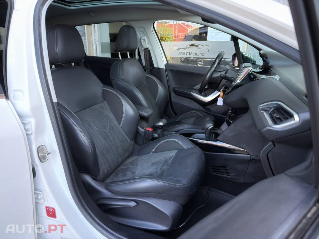 Peugeot 2008 1.2 PureTech Crossway EAT6