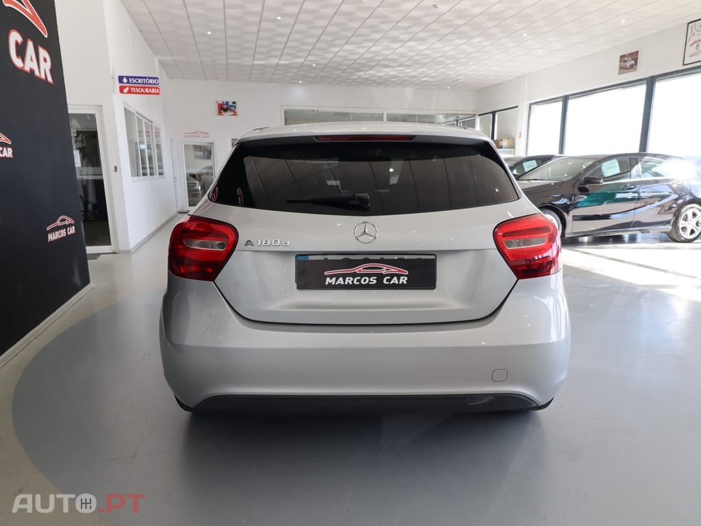 Mercedes-Benz A 180 CDI (BlueEFFICIENCY) Style