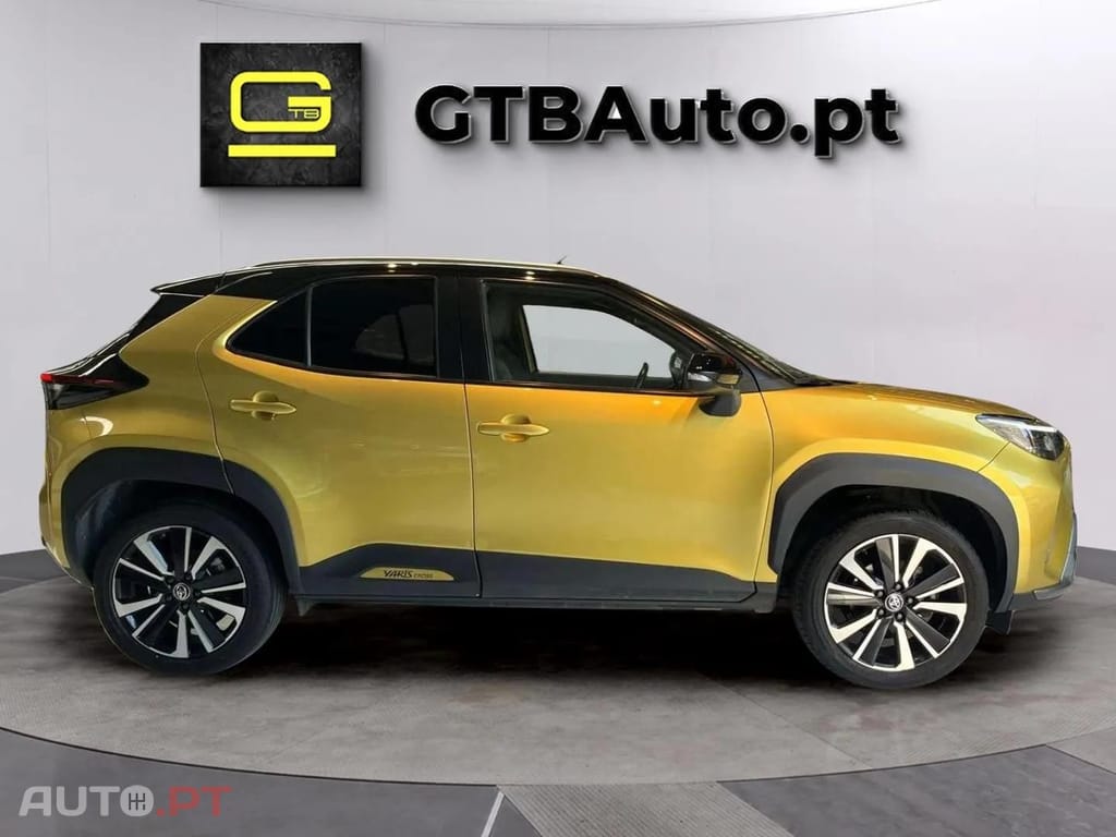 Toyota Yaris Cross 1.5 HYBRID 