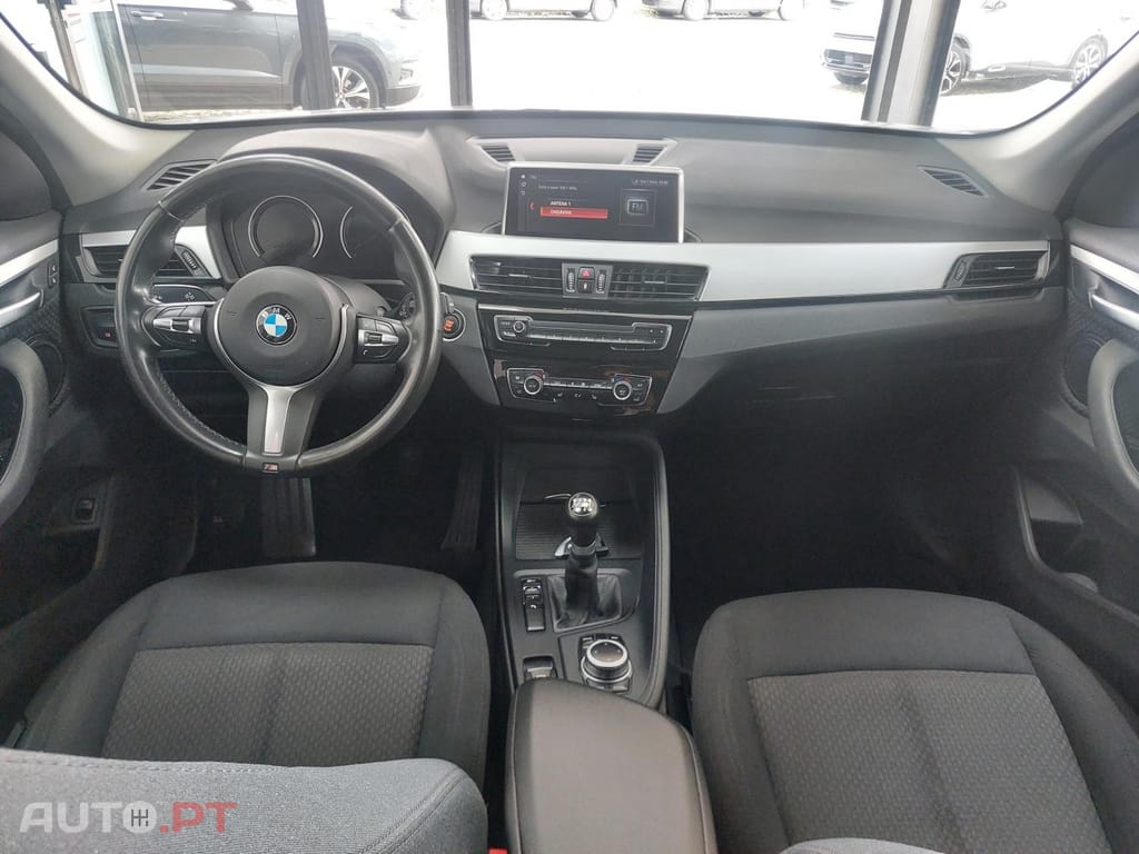 BMW X1 18 i sDrive Advantage