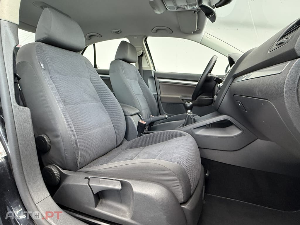 Volkswagen Jetta 1.9 TDi Confortline