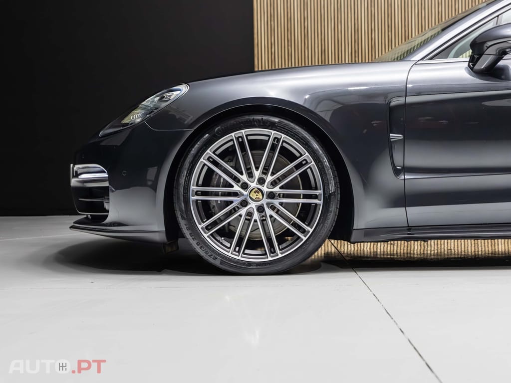 Porsche Panamera 4 E-Hybrid Platinum Edition PDLS