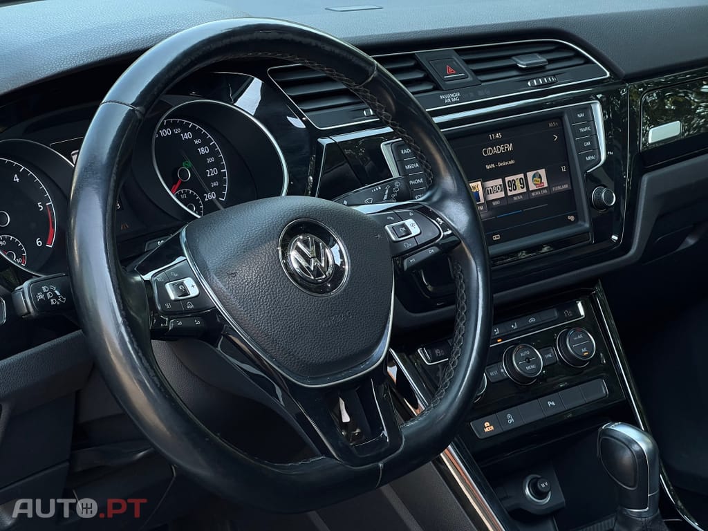 Volkswagen Touran 2.0 TDI Highline DSG