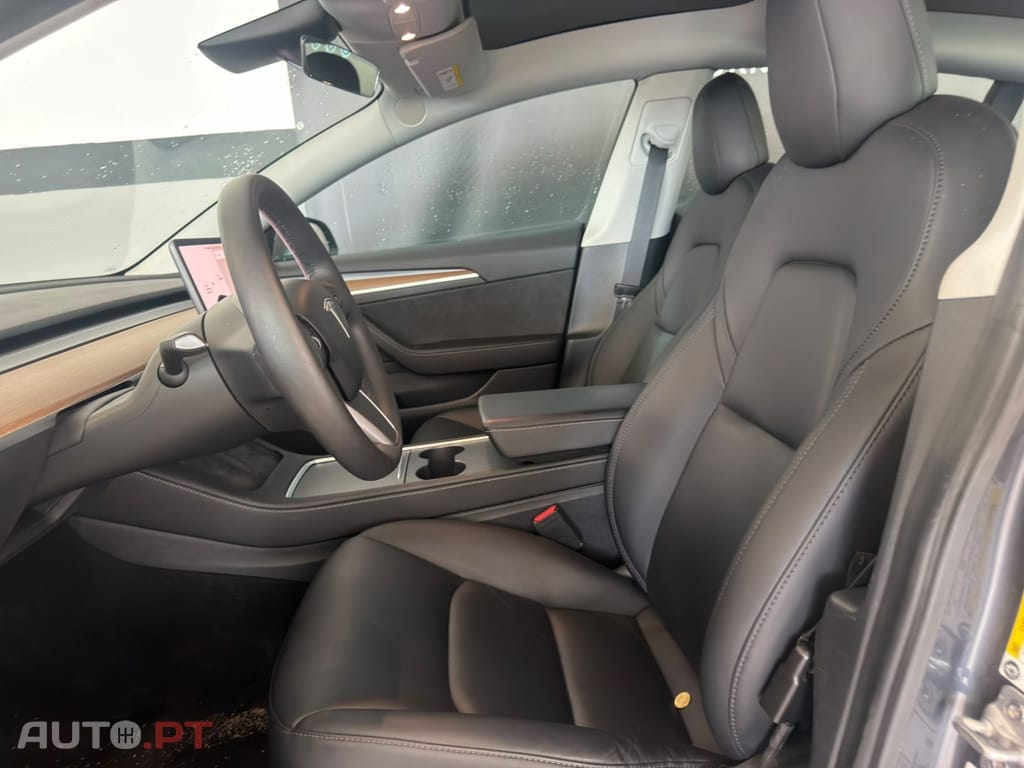 Tesla Model 3 Performance Dual Motor AWD — fotografia 7