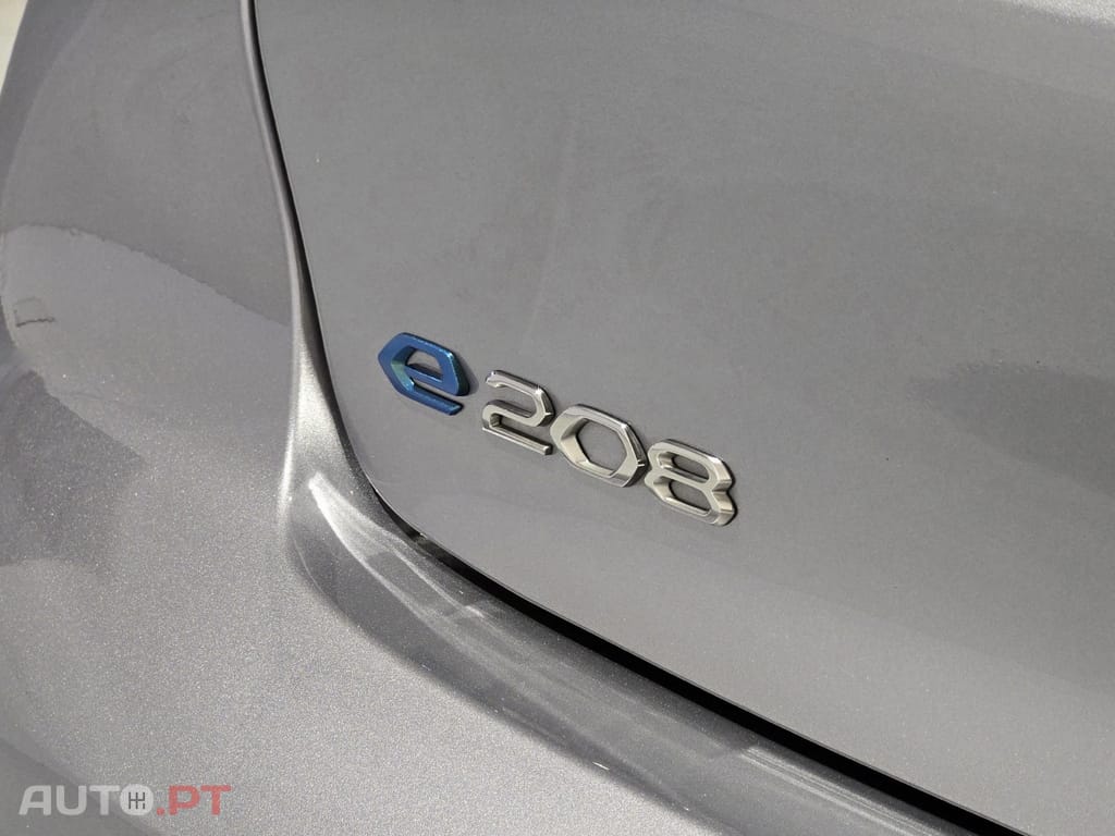 Peugeot E-208 50 kWh Allure