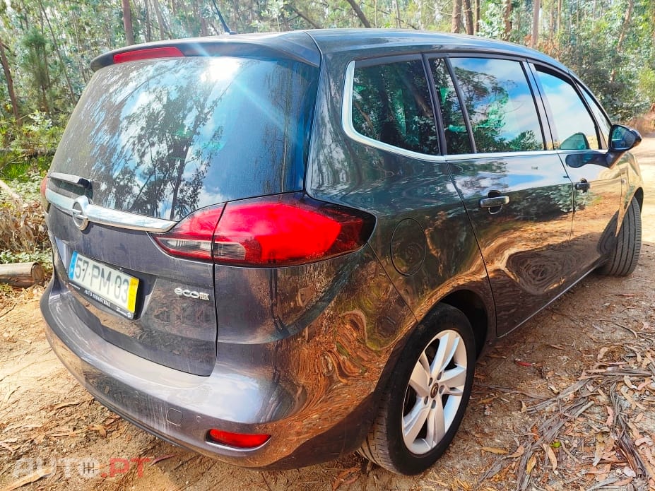Opel Zafira Cosmos 135cv 7Lugares / 146€ mês