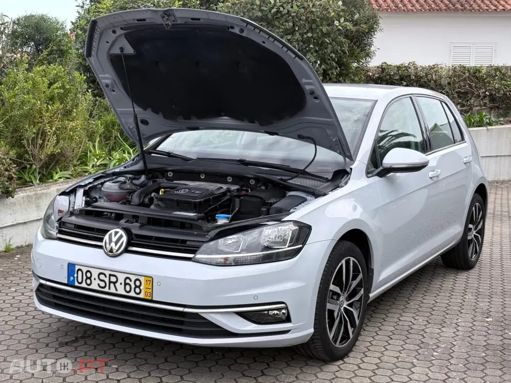 Volkswagen Golf 1.0 TSI Confortline