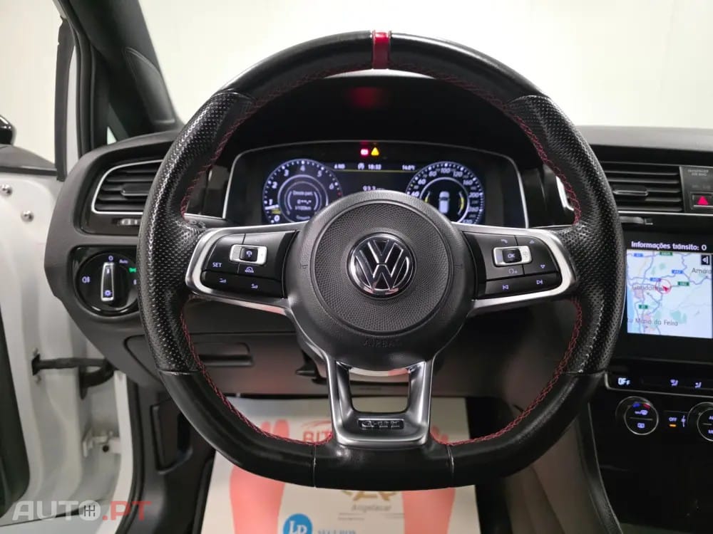 Volkswagen Golf 2.0 TSI GTI DSG Performance