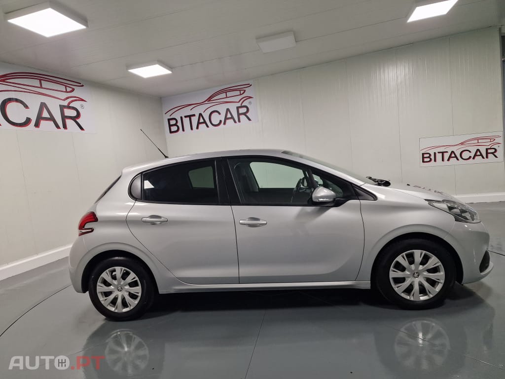 Peugeot 208 1.6 BlueHDi Active
