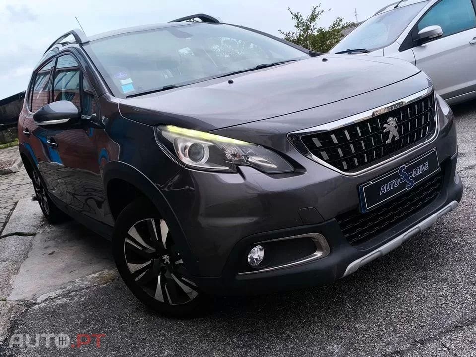 Peugeot 2008 1.2 PureTech Allure EAT6