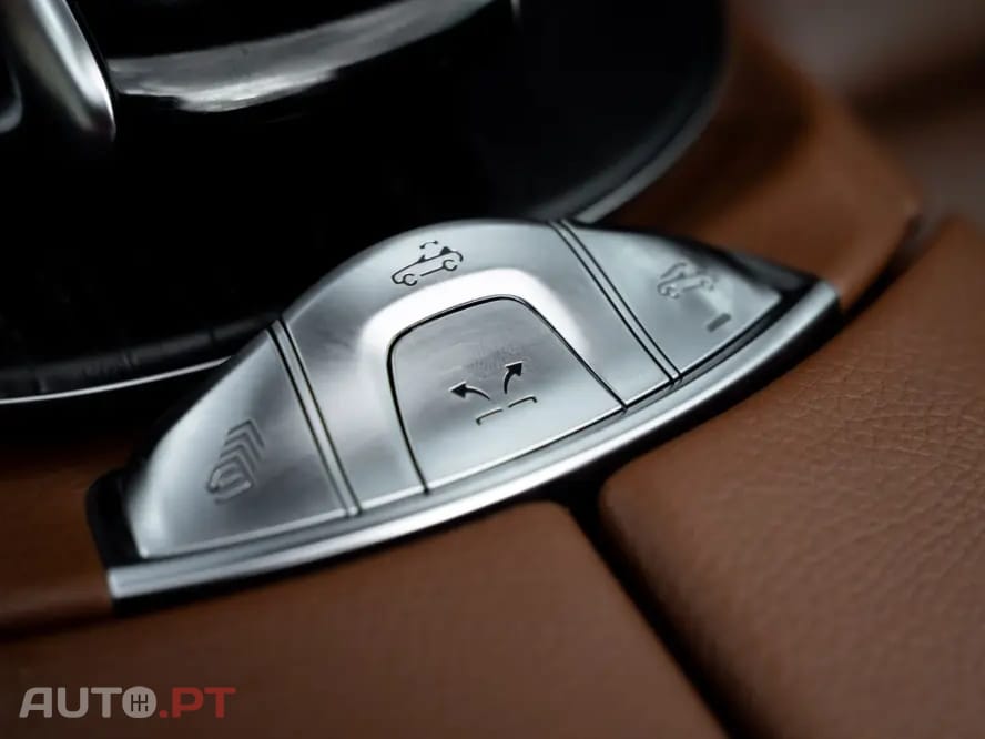 Mercedes-Benz E 220 d 4Matic 9G-TRONIC AMG Line