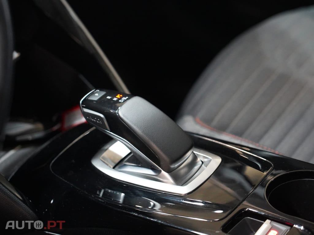 Peugeot E-208 50 kWh Active Pack