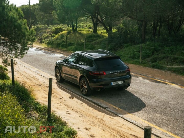 Porsche Macan S