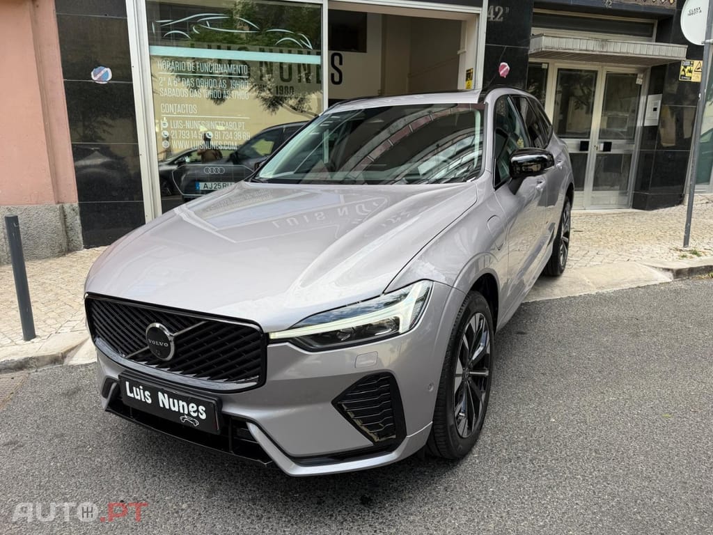 Volvo XC60 2.0 T6 PHEV Plus Bright AWD