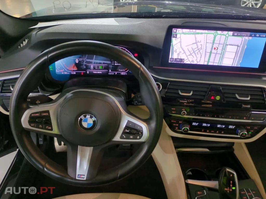 BMW 520 d Pack Desportivo M Auto