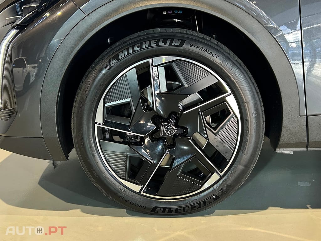 Peugeot 408 1.6 Hybrid GT e-EAT8