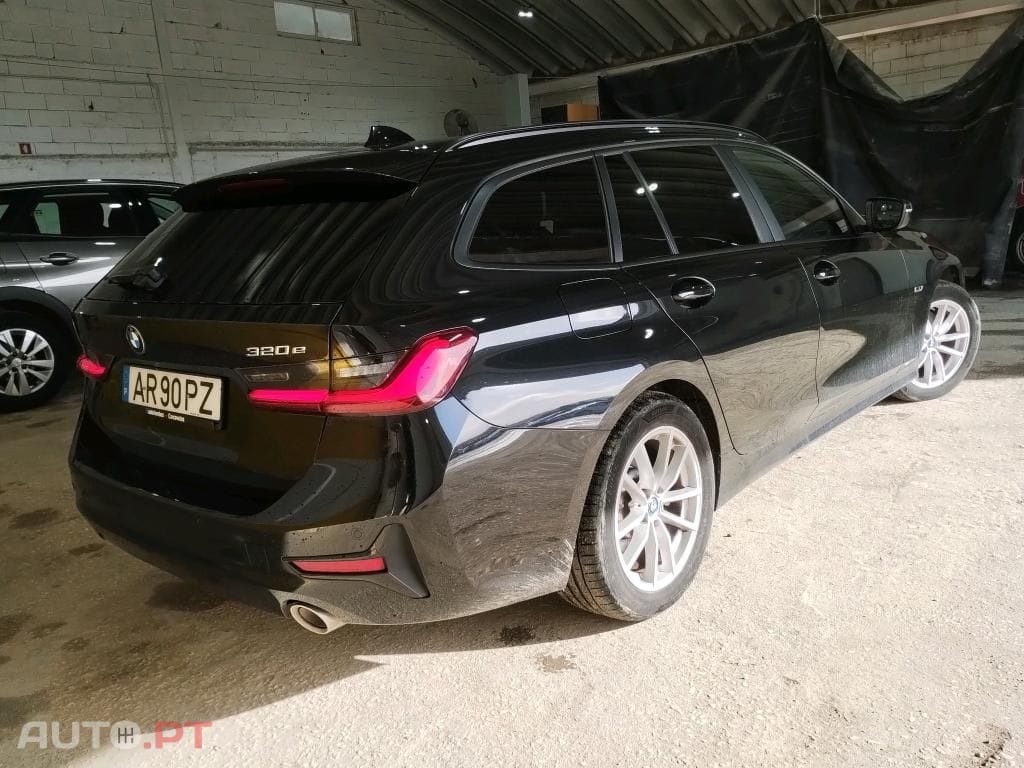 BMW 320 e Auto