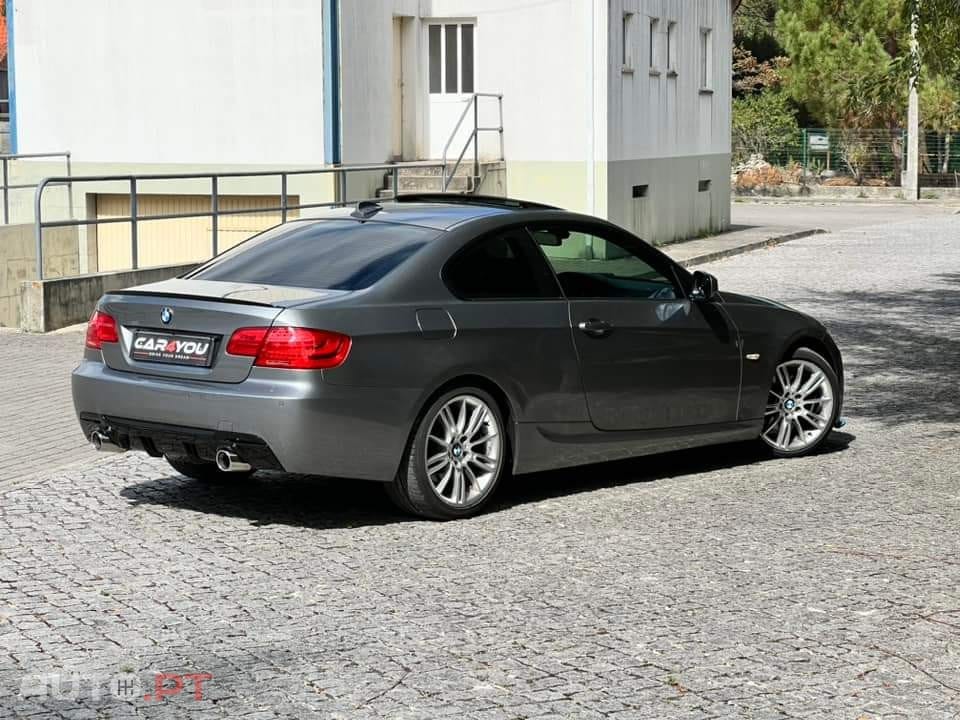 BMW 320 d Coupe Edição M Auto