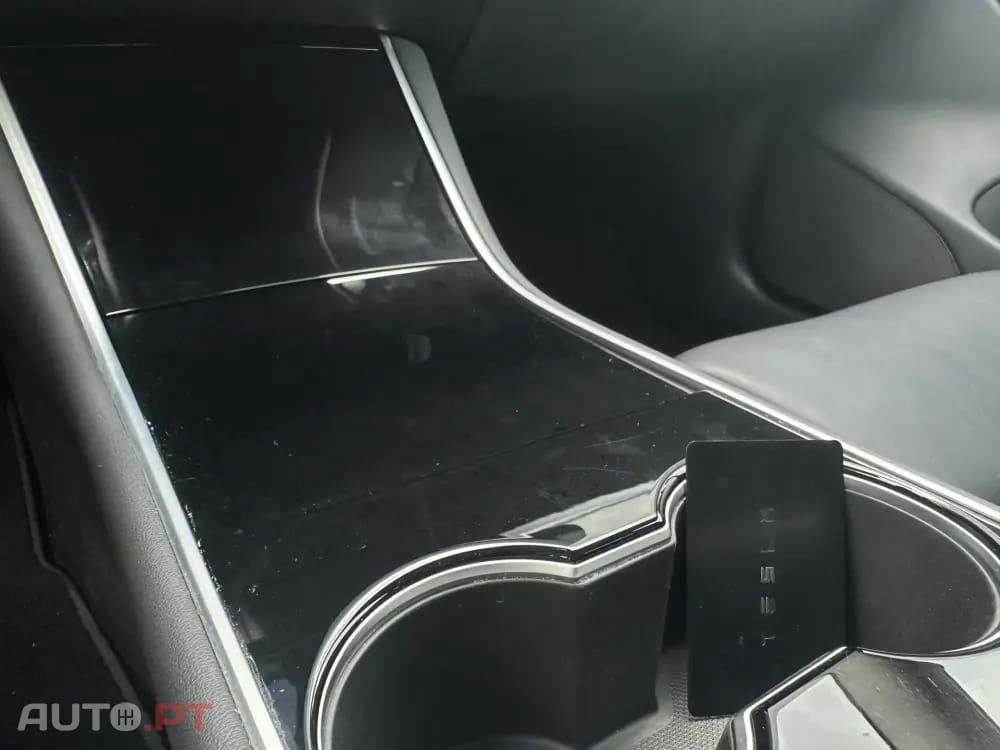 Tesla Model 3 Performance Tração Integral