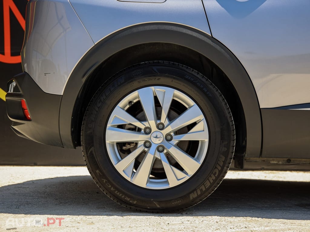 Peugeot 3008 1.5 BlueHDi Active