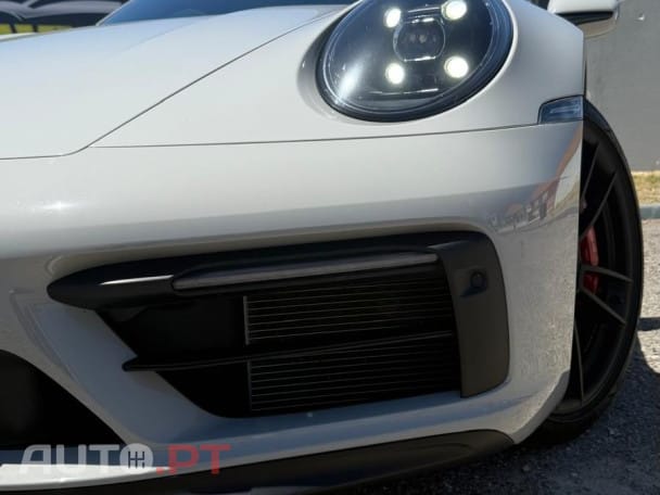 Porsche 911 Carrera 4 GTS PDK