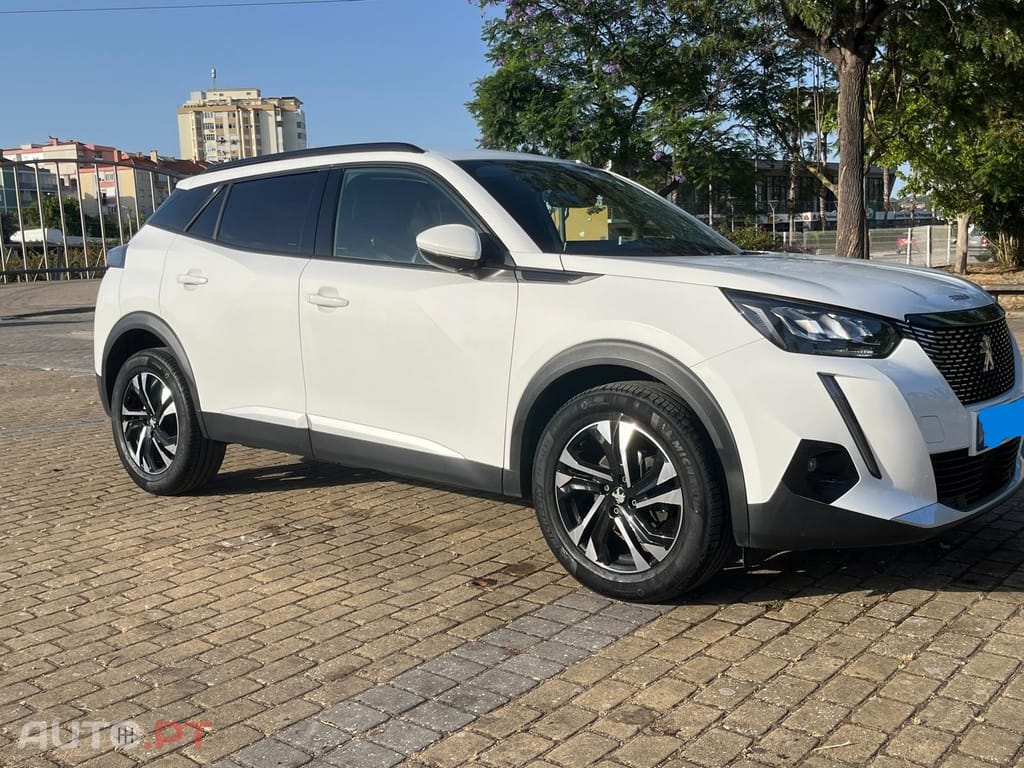 Peugeot 2008 1.2 PureTech Allure