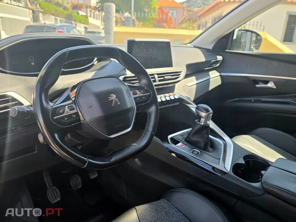 Peugeot 3008 1.2 PureTech Allure
