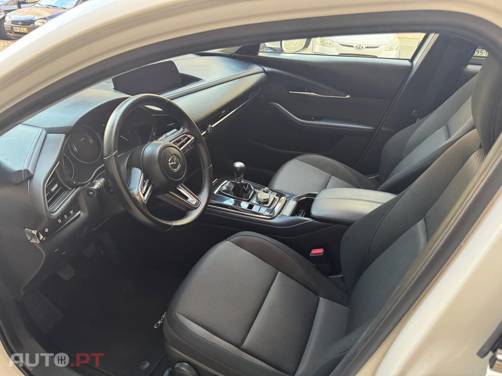 Mazda CX-30 1.8 Sky-D Evolve i-Active