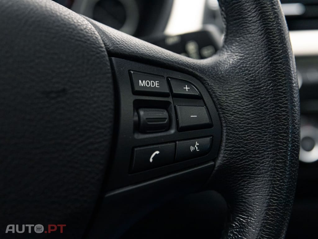 BMW 320 d Auto
