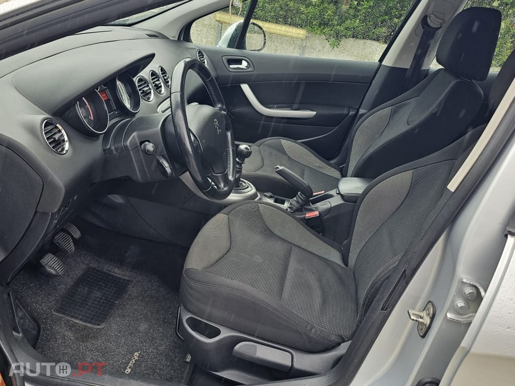 Peugeot 308 1.6 e-HDi Access CVM6