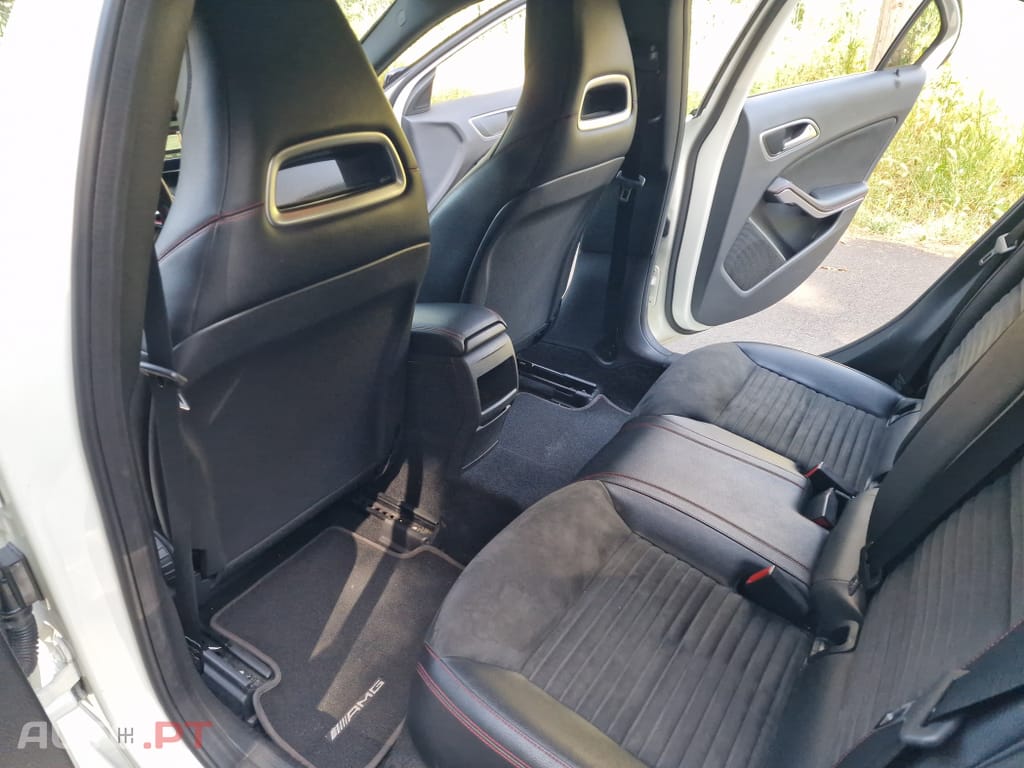 Mercedes-Benz A 180 d AMG Line