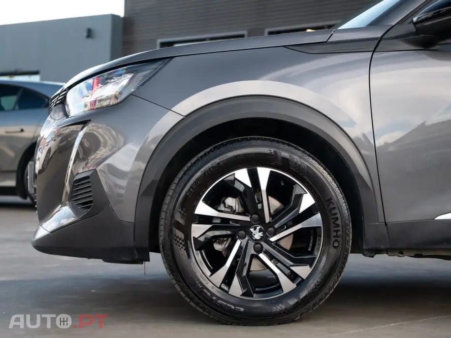 Peugeot 2008 1.2 PureTech Allure