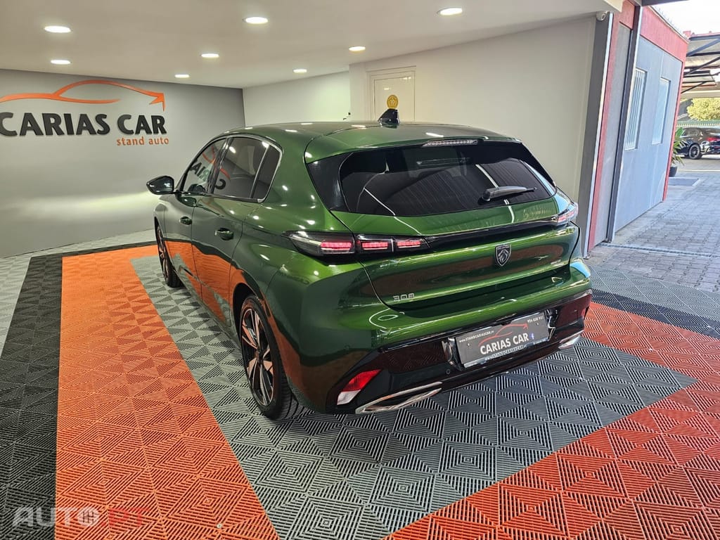 Peugeot 308 1.2 PureTech Allure EAT8
