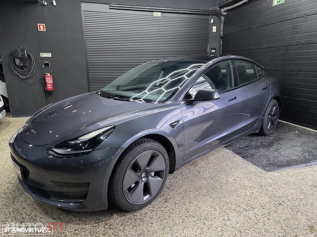 Tesla Model 3 Standard Range Plus RWD