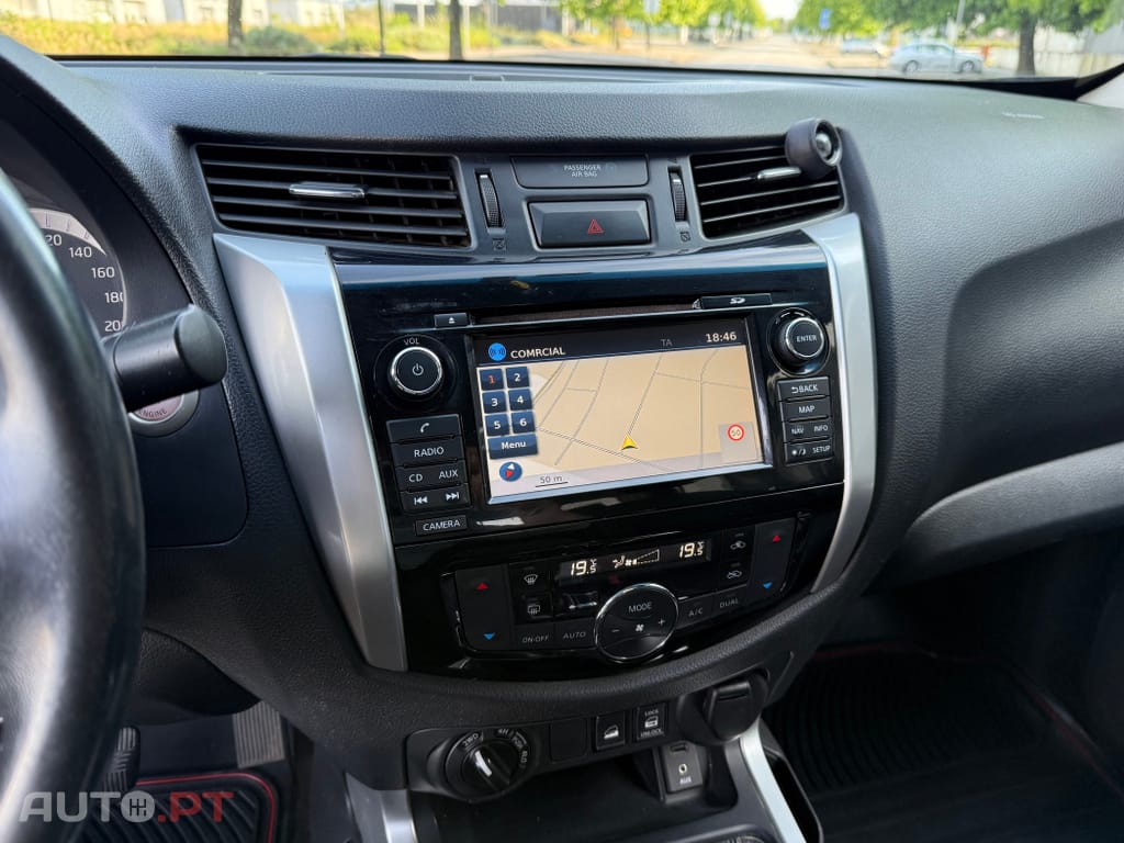 Nissan Navara 2.3 dCi CD 4WD N-Connecta Nav+Barras