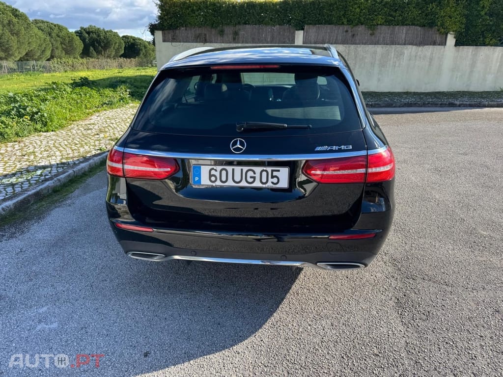 Mercedes-Benz E 220 d AMG Line