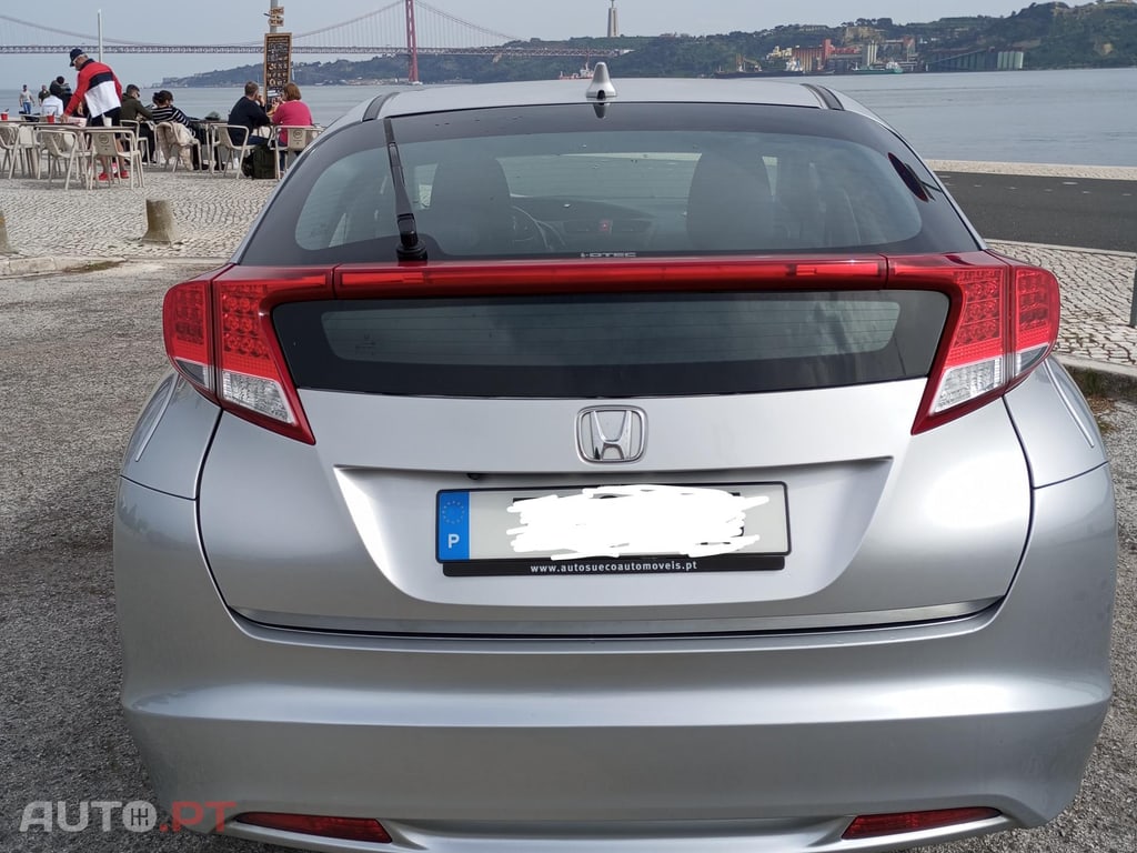 Honda Civic 2.2i-DTEC