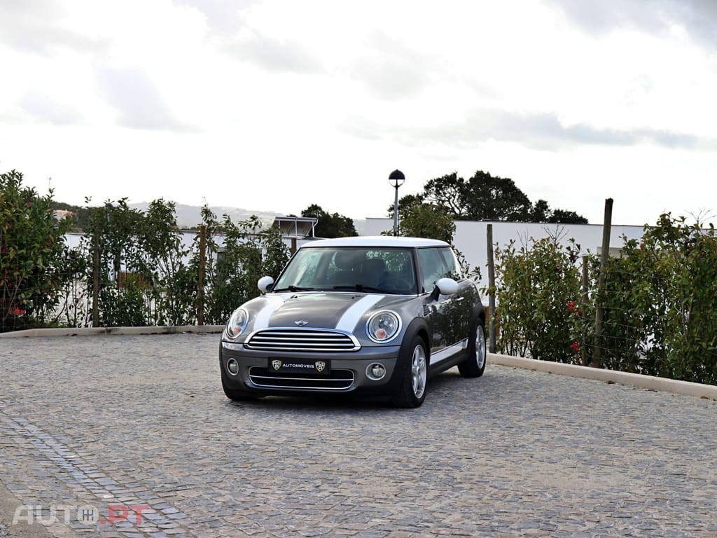 MINI Cooper Cooper D